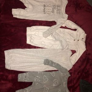 4 newborn boy sleeping outfits